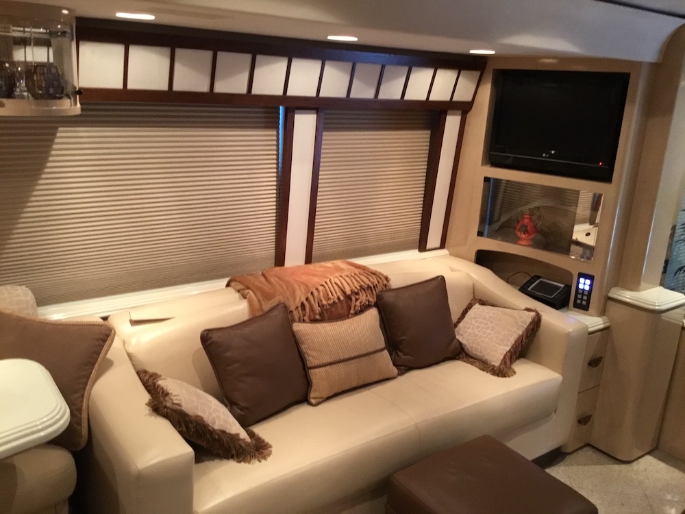 2009 Prevost Marathon H3-45 For Sale