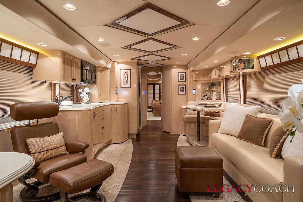 2009 Prevost Marathon  H3-45 For Sale