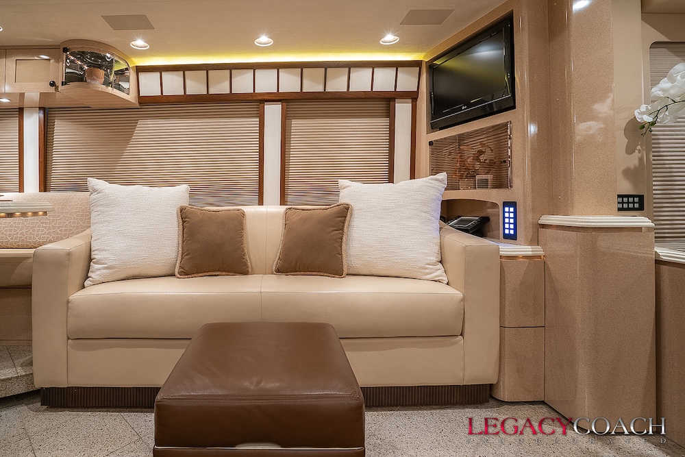 2009 Prevost Marathon  H3-45 For Sale