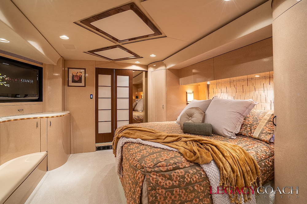 2009 Prevost Marathon  H3-45 For Sale
