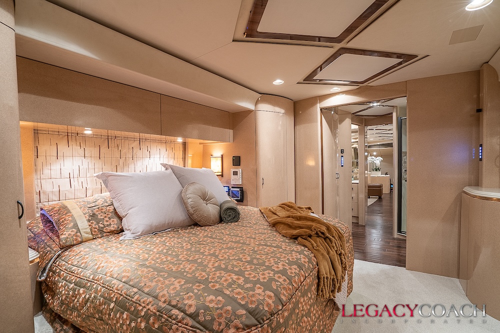 2009 Prevost Marathon  H3-45 For Sale