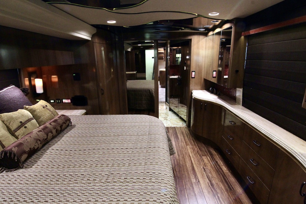 2009 Prevost Marathon H3-45 For Sale