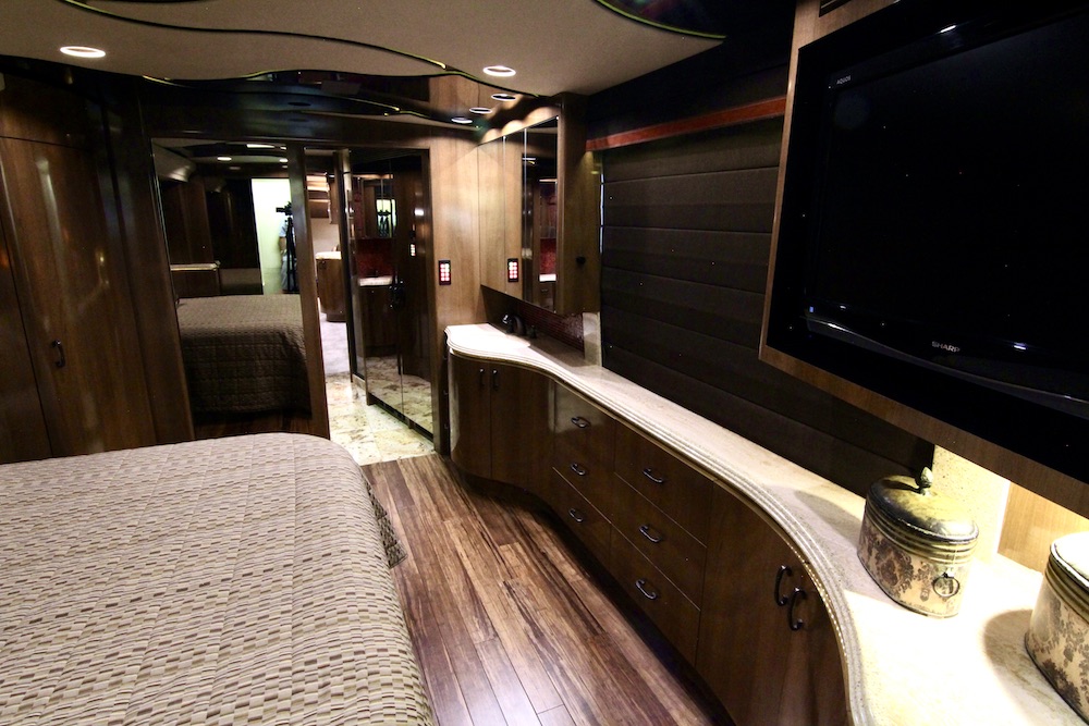 2009 Prevost Marathon H3-45 For Sale