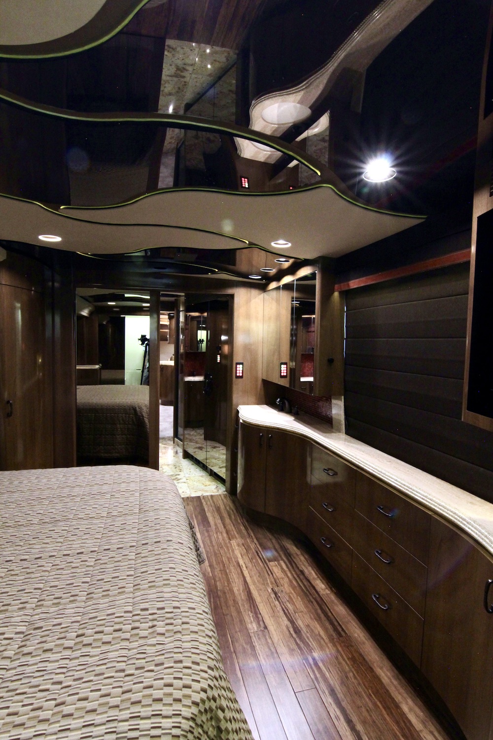 2009 Prevost Marathon H3-45 For Sale