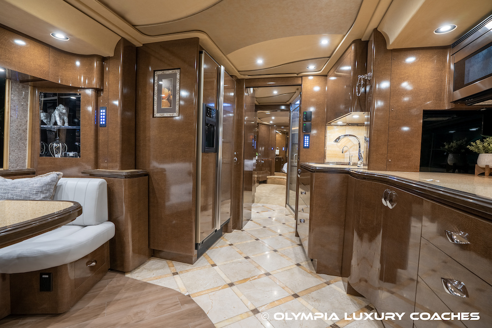 2009 Prevost Marathon XLII For Sale