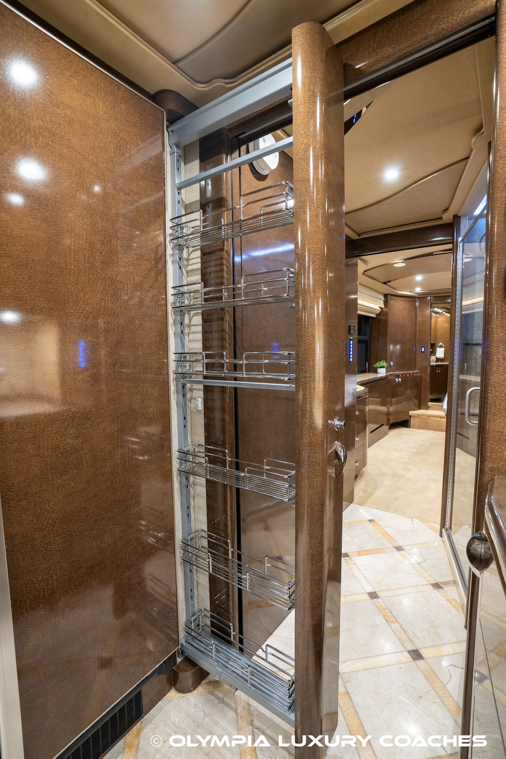 2009 Prevost Marathon XLII For Sale