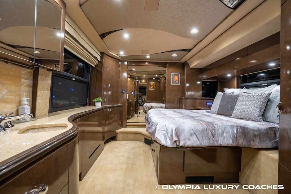 2009 Prevost Marathon XLII For Sale