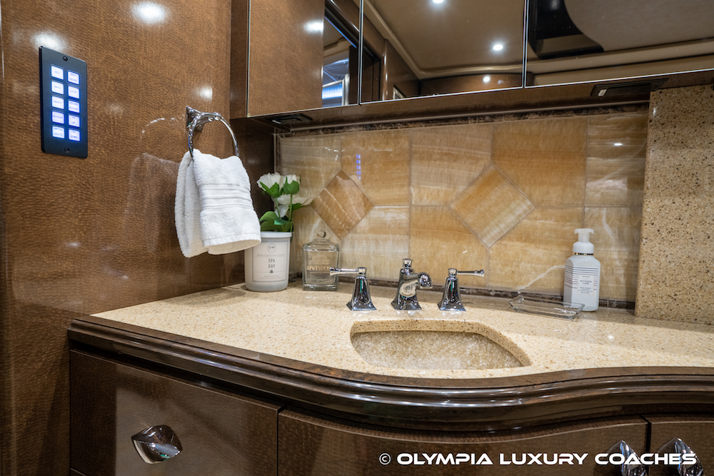 2009 Prevost Marathon XLII For Sale