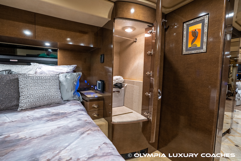 2009 Prevost Marathon XLII For Sale