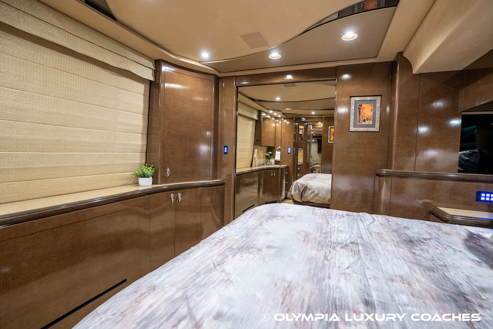 2009 Prevost Marathon XLII For Sale