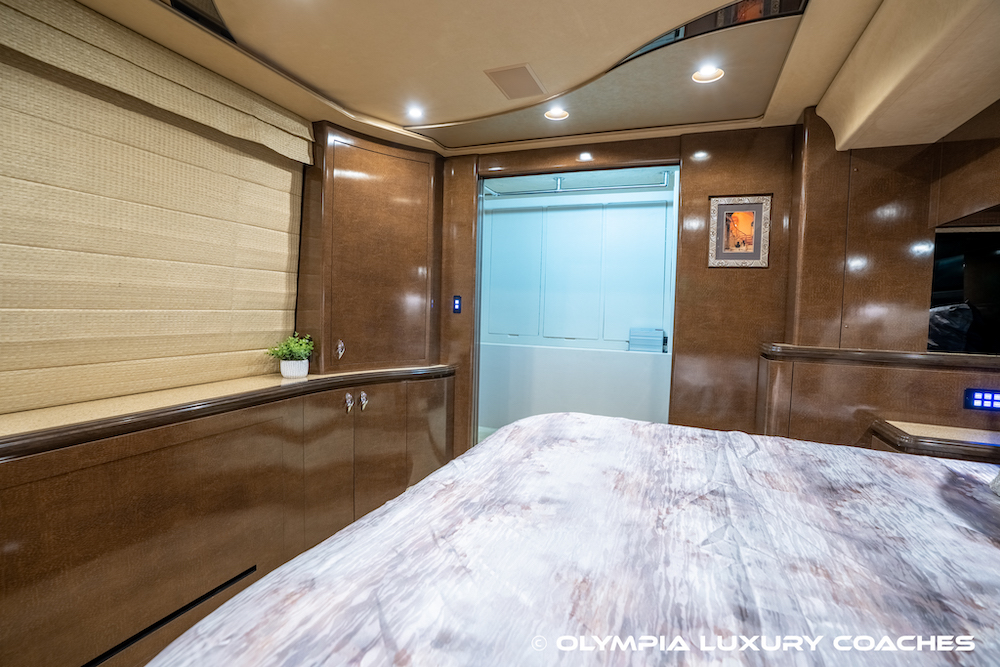 2009 Prevost Marathon XLII For Sale