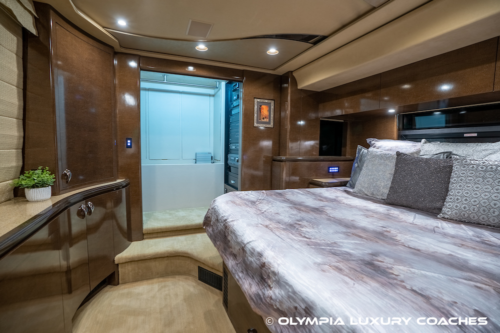 2009 Prevost Marathon XLII For Sale