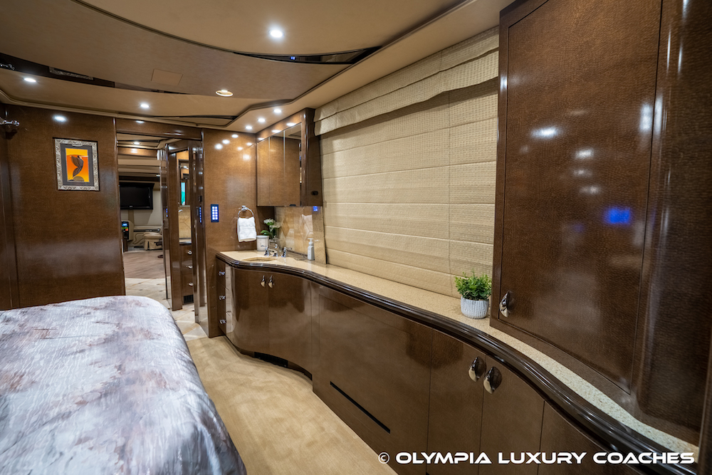 2009 Prevost Marathon XLII For Sale