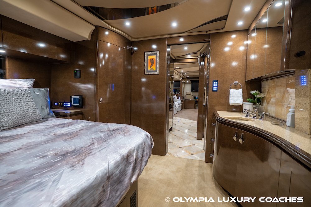 2009 Prevost Marathon XLII For Sale