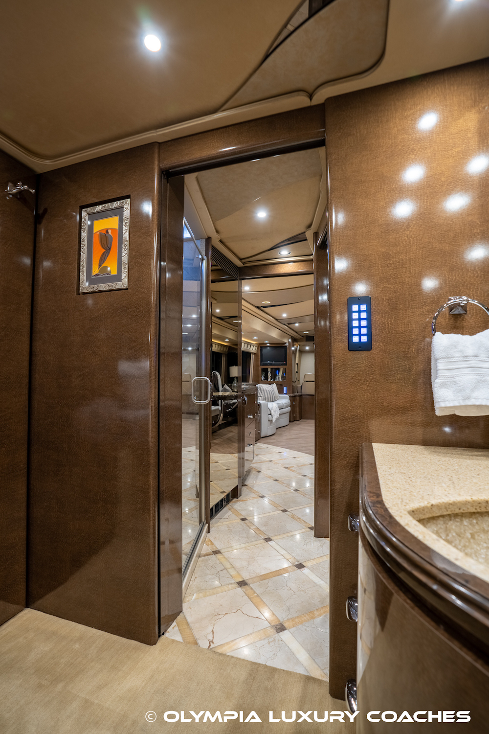 2009 Prevost Marathon XLII For Sale