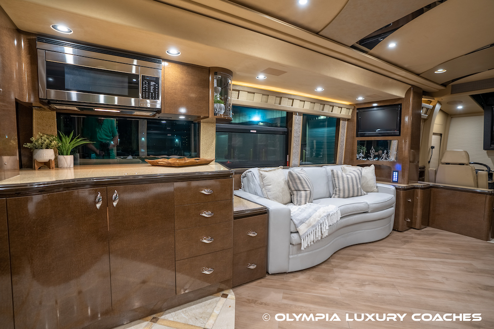 2009 Prevost Marathon XLII For Sale