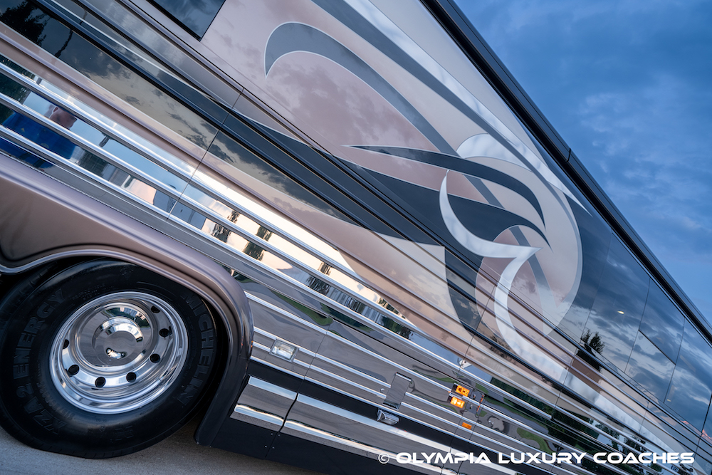 2009 Prevost Marathon XLII For Sale