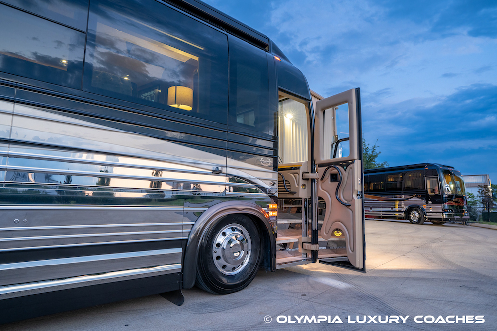 2009 Prevost Marathon XLII For Sale