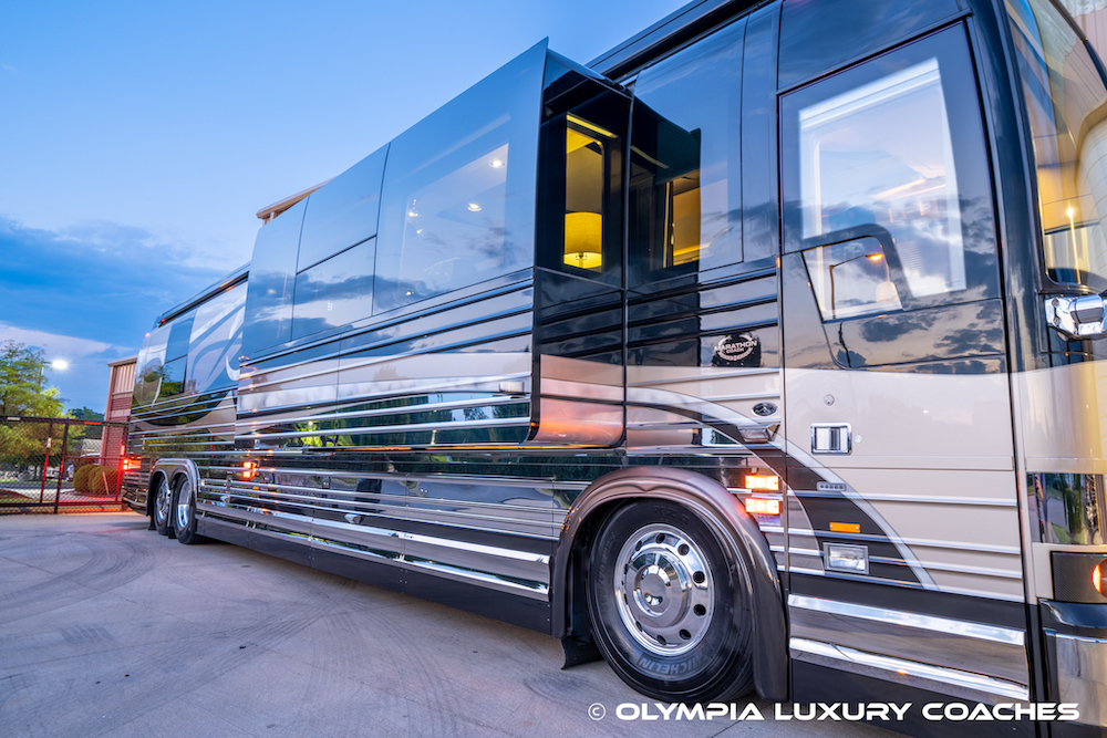 2009 Prevost Marathon XLII For Sale