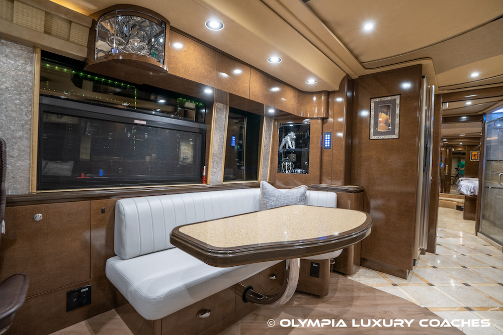 2009 Prevost Marathon XLII For Sale