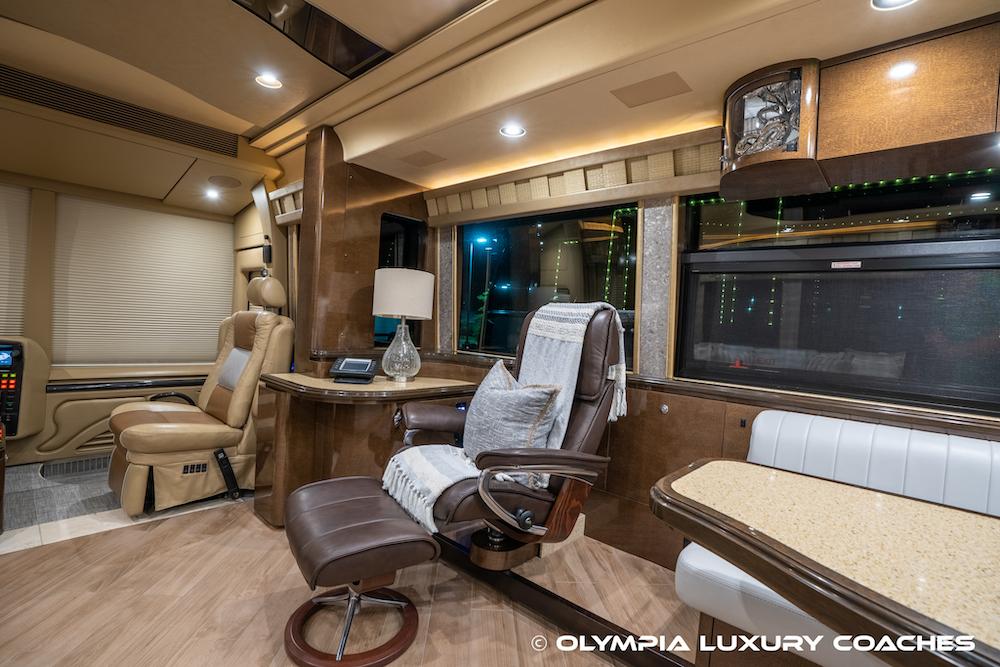 2009 Prevost Marathon XLII For Sale