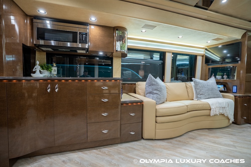 2009 Prevost Marathon XLII For Sale