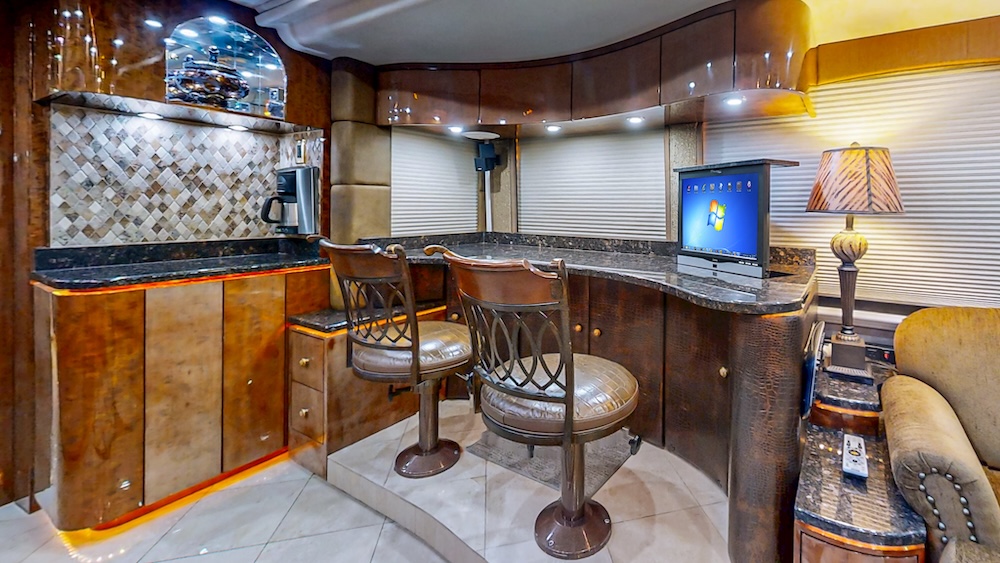 2009 Prevost Millennium H3-45 For Sale