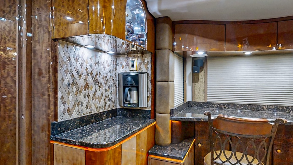 2009 Prevost Millennium H3-45 For Sale