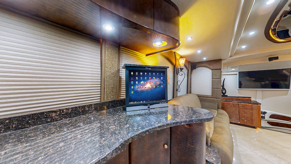 2009 Prevost Millennium H3-45 For Sale