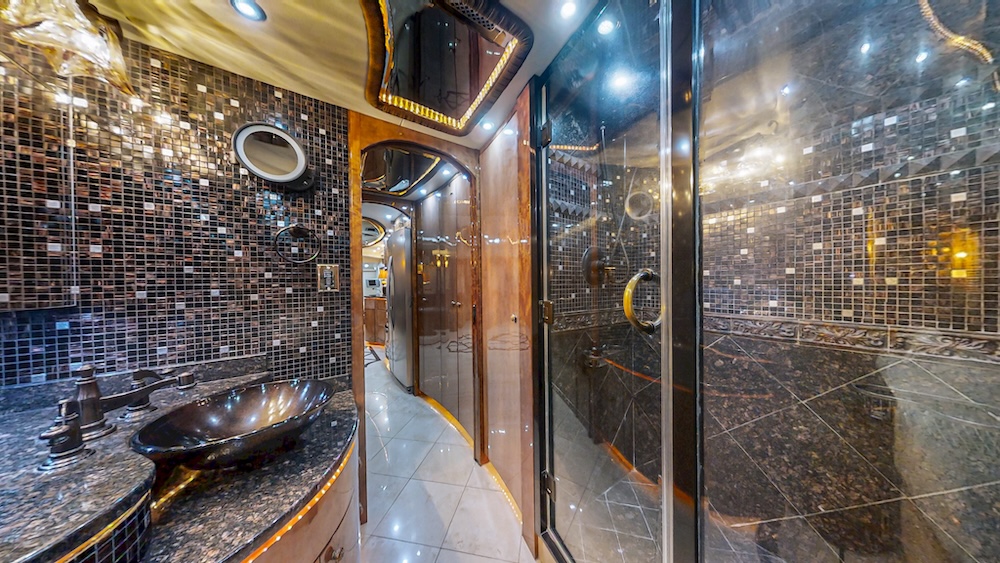 2009 Prevost Millennium H3-45 For Sale