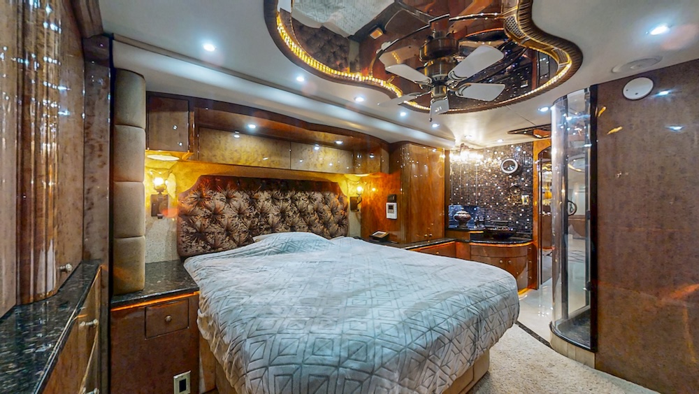 2009 Prevost Millennium H3-45 For Sale