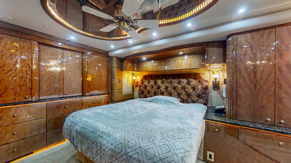 2009 Prevost Millennium H3-45 For Sale