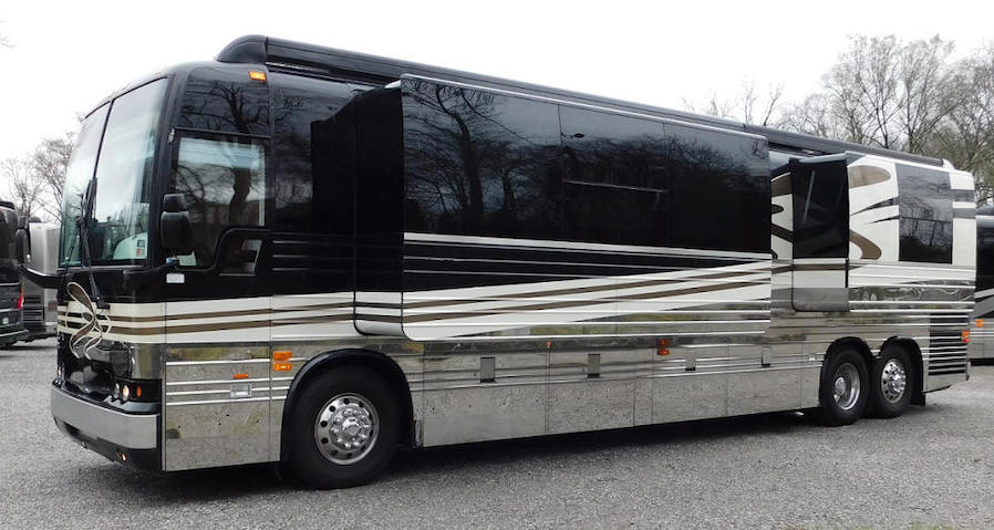 2008 Prevost XLII For Sale