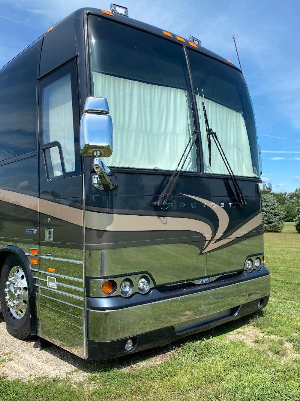 2009 Prevost XLII For Sale