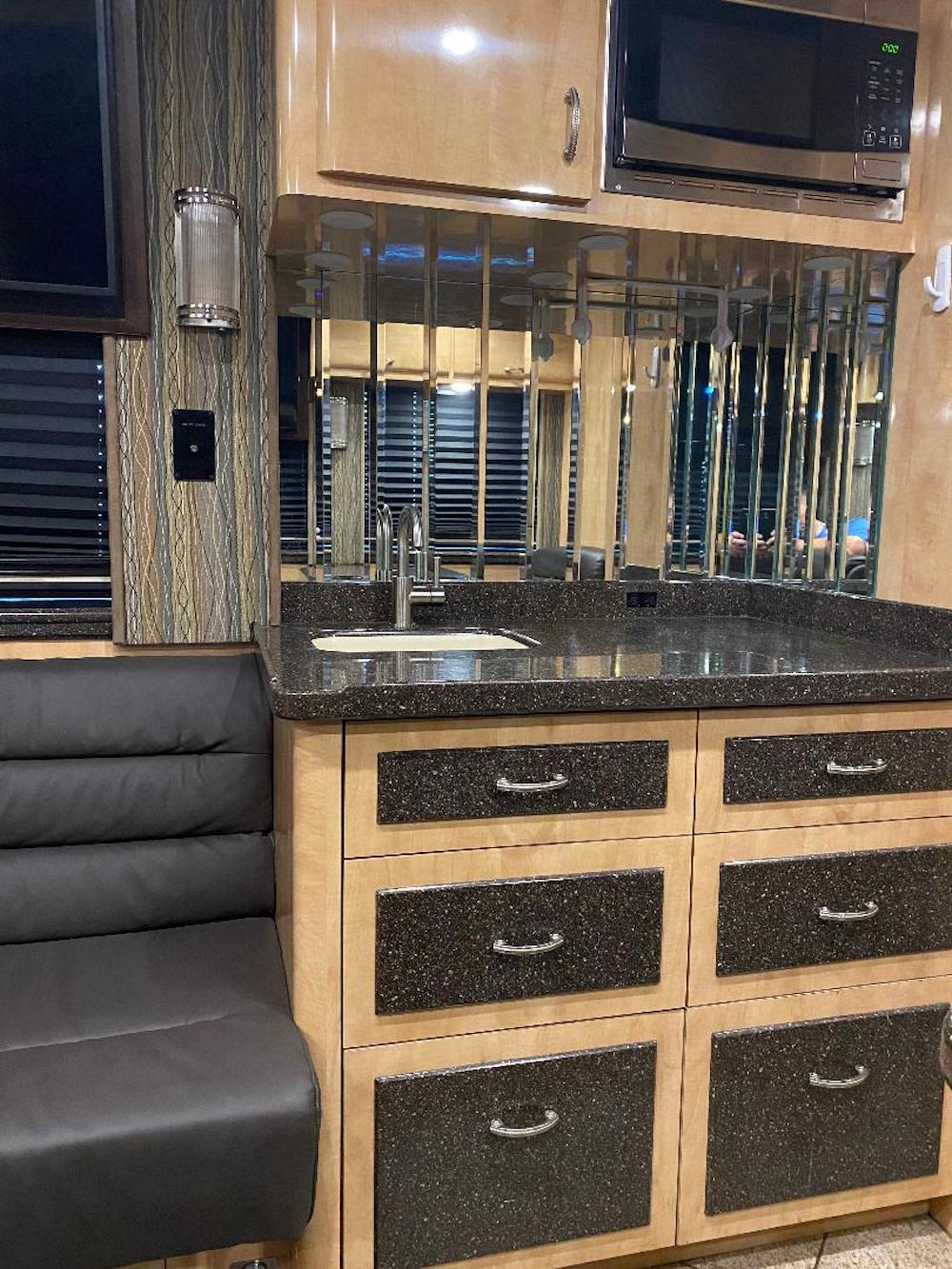 2009 Prevost XLII For Sale