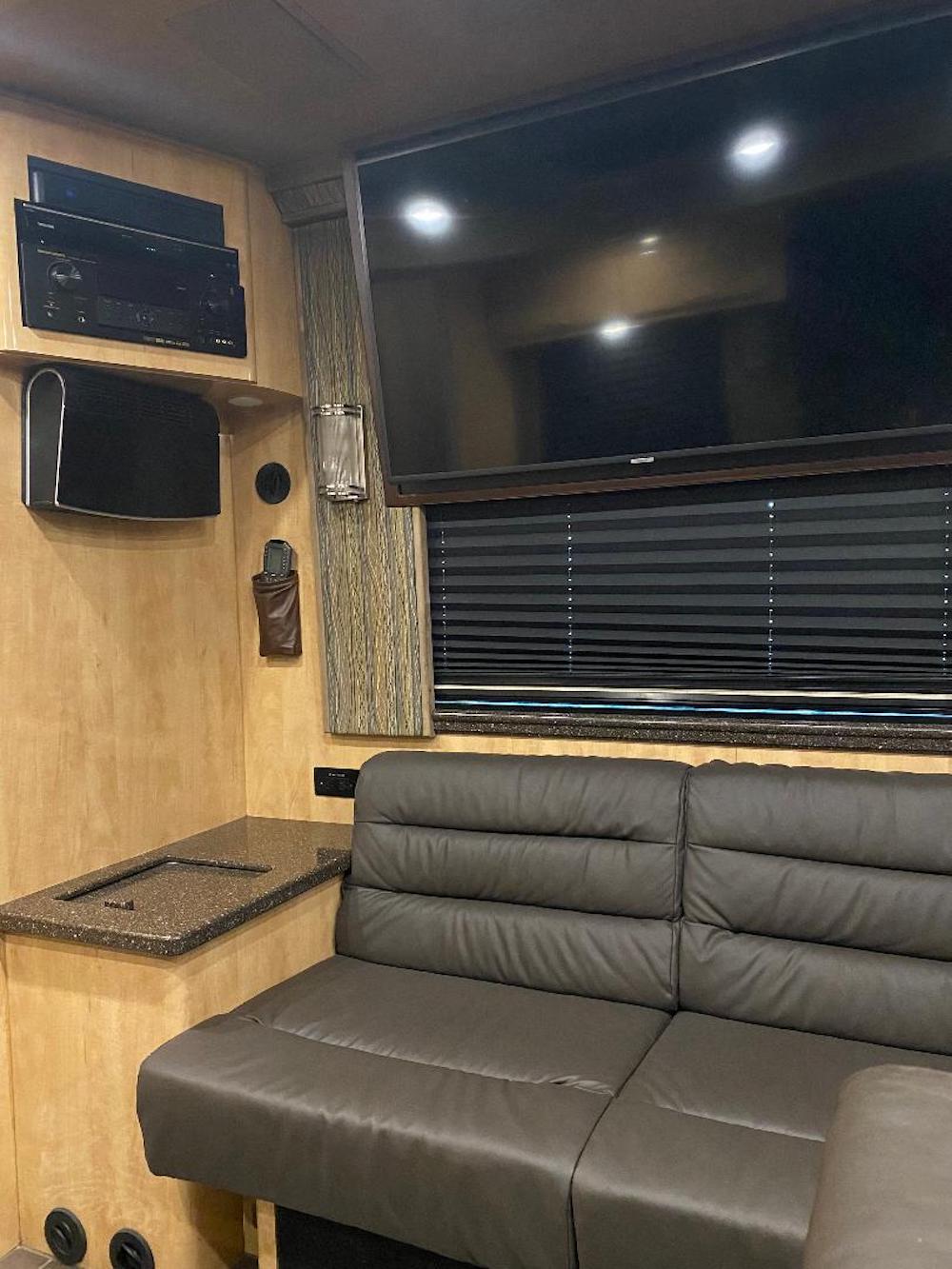 2009 Prevost XLII For Sale