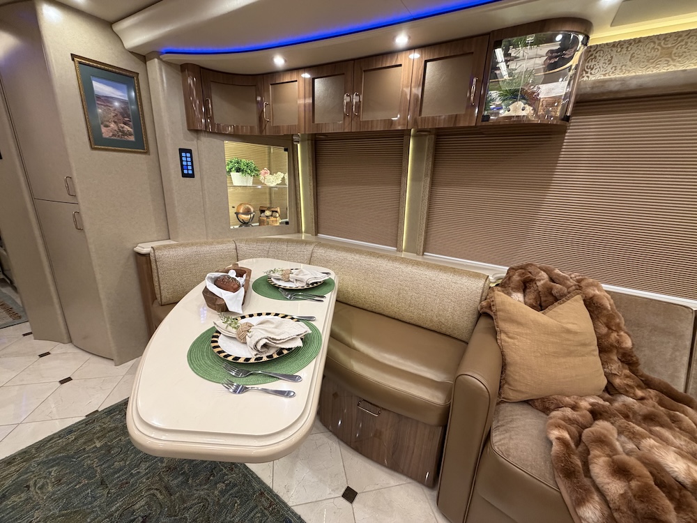 2019 Prevost H3-45 For Sale