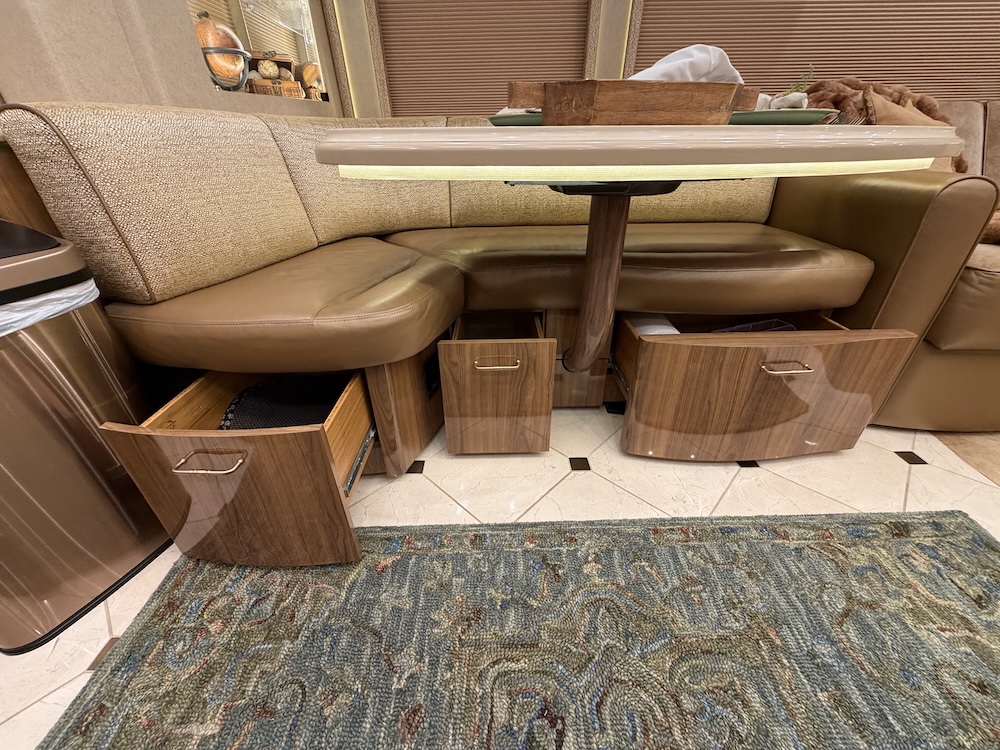 2019 Prevost H3-45 For Sale