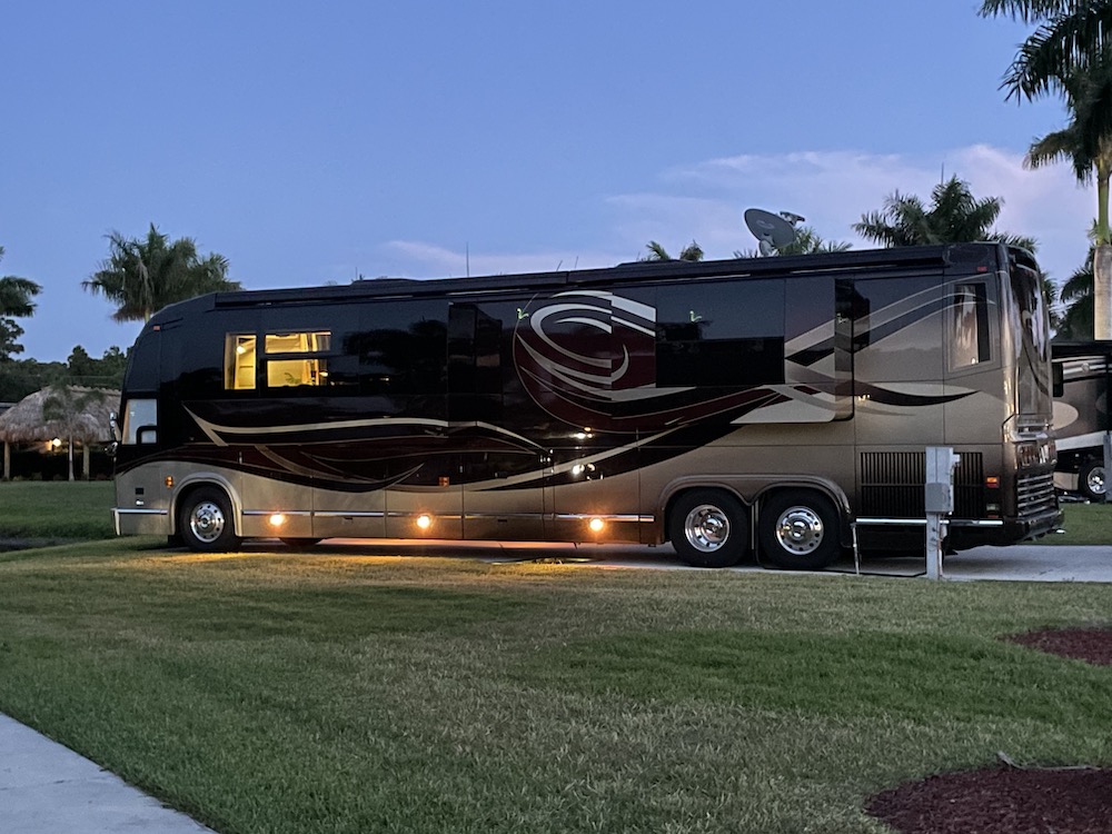 2010 Prevost Marathon H3-45 For Sale