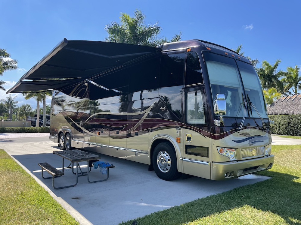 2010 Prevost Marathon H3-45 For Sale