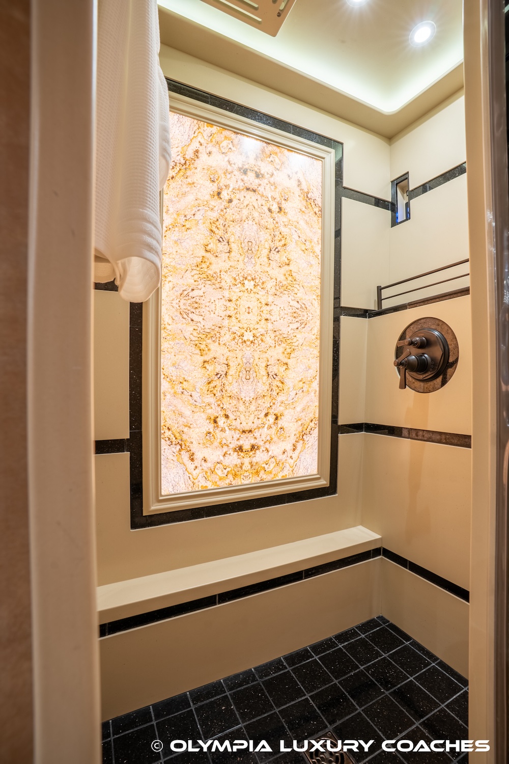 2019 Prevost Marathon  H3-45 For Sale