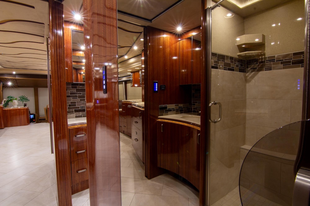 2010 Prevost Marathon H3-45 For Sale