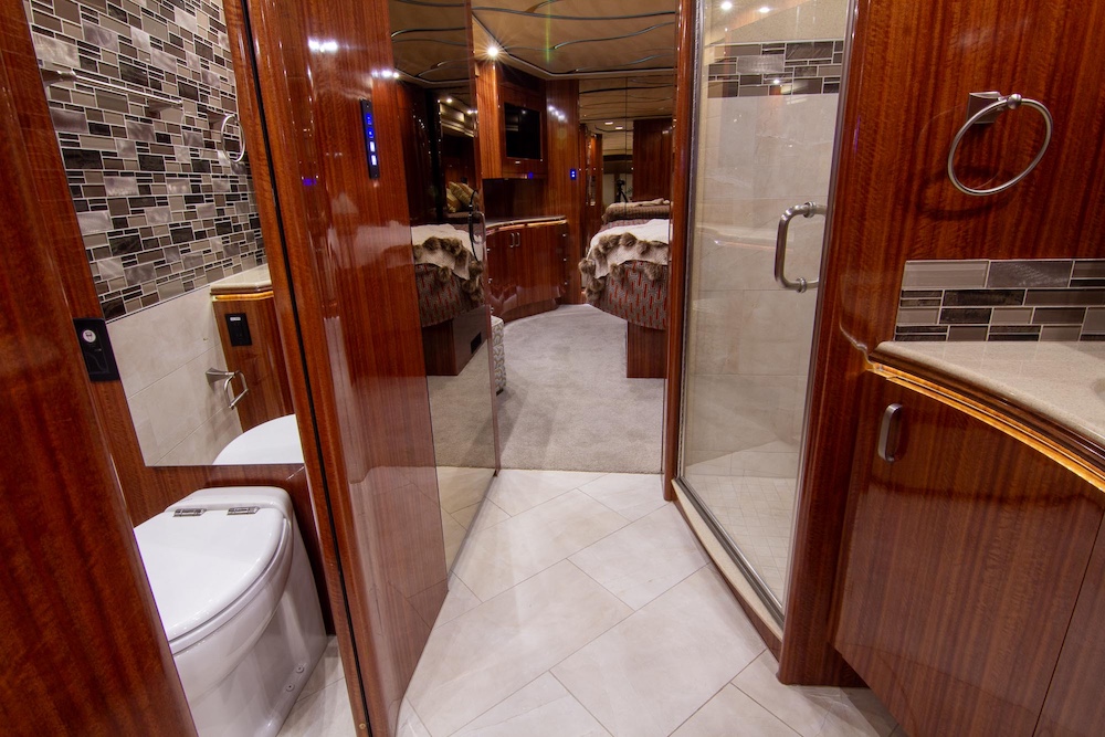 2010 Prevost Marathon H3-45 For Sale