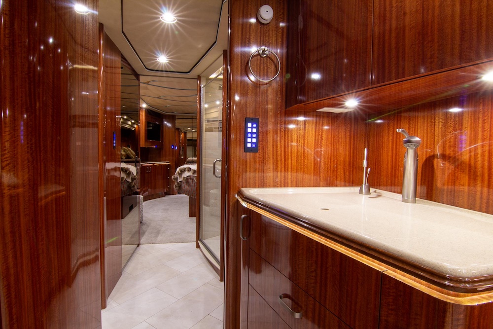 2010 Prevost Marathon H3-45 For Sale