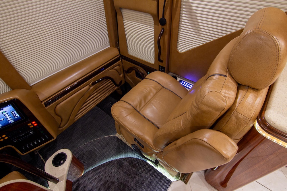 2010 Prevost Marathon H3-45 For Sale