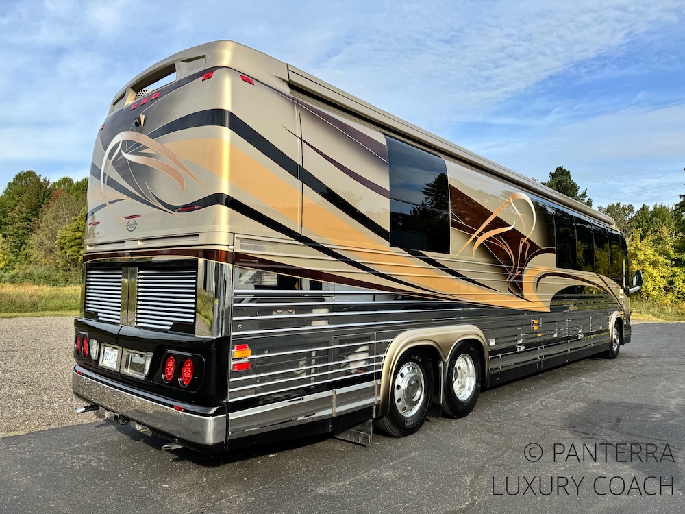 2010 Prevost Marathon XLII For Sale