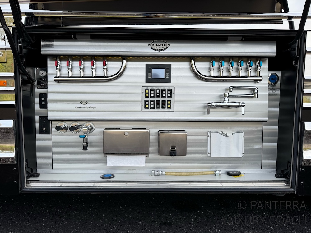 2010 Prevost Marathon XLII For Sale