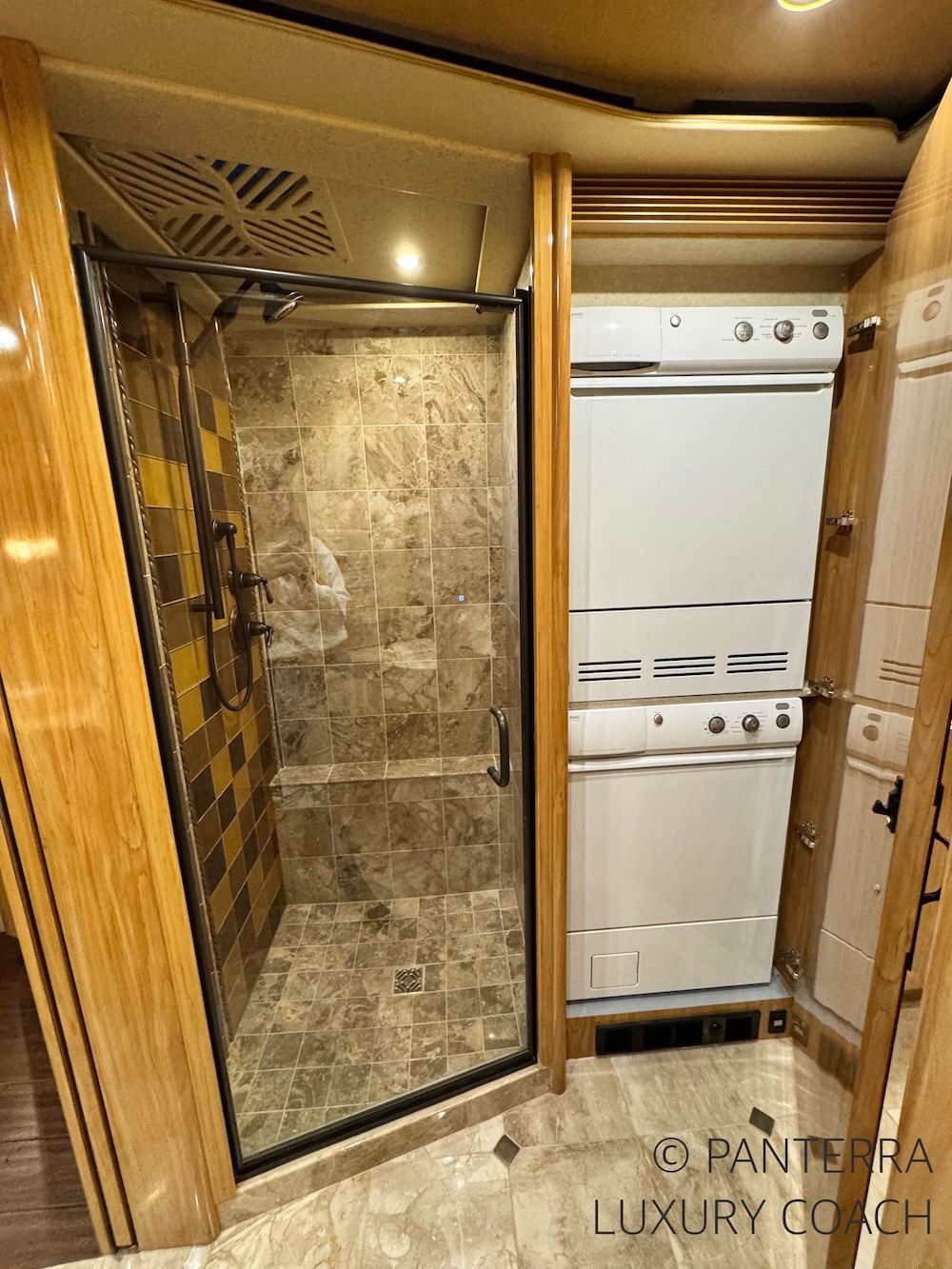 2010 Prevost Marathon XLII For Sale