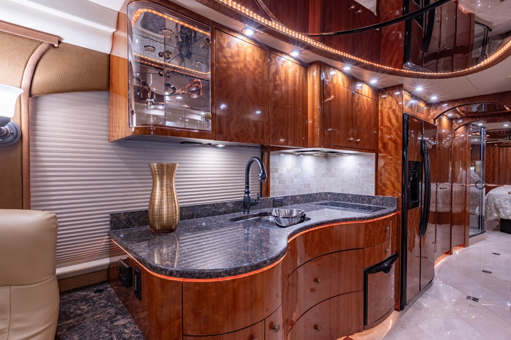 2010 Prevost Millennium H3-45 For Sale