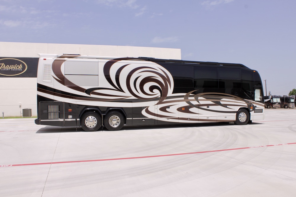 2010 Prevost Millennium H3-45 For Sale